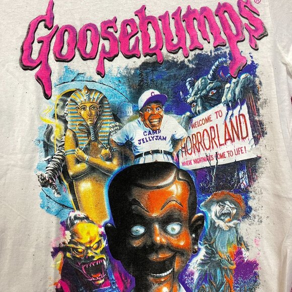 Goosebumps RL Stine Horror Series Cover Art Collage Tee Small - Picture 2 of 4